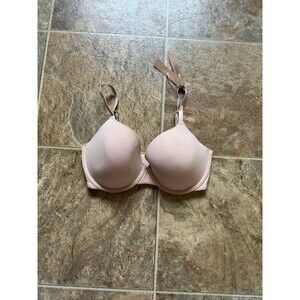 Skims Fits Everybody T-shirt Demi Bra Size 32DD Mica